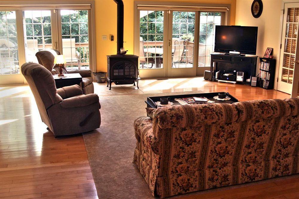 Hammer Creek Hideaway B&B 利蒂茨 外观 照片